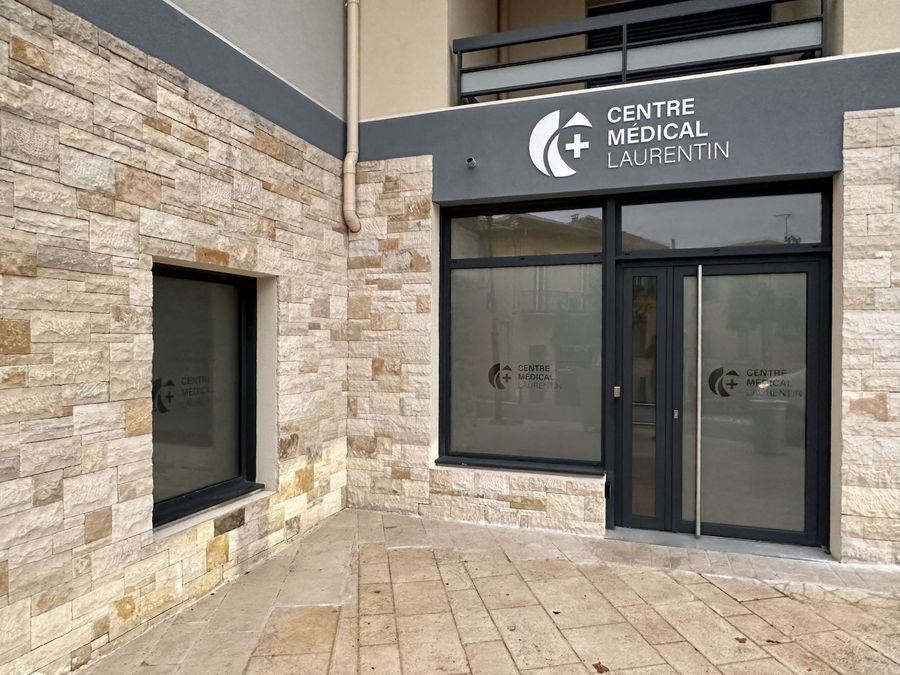 Enseigne & signalétique de centre médical — General Concept, Saint-Laurent-du-Var (06) | Posemasignaletique.fr